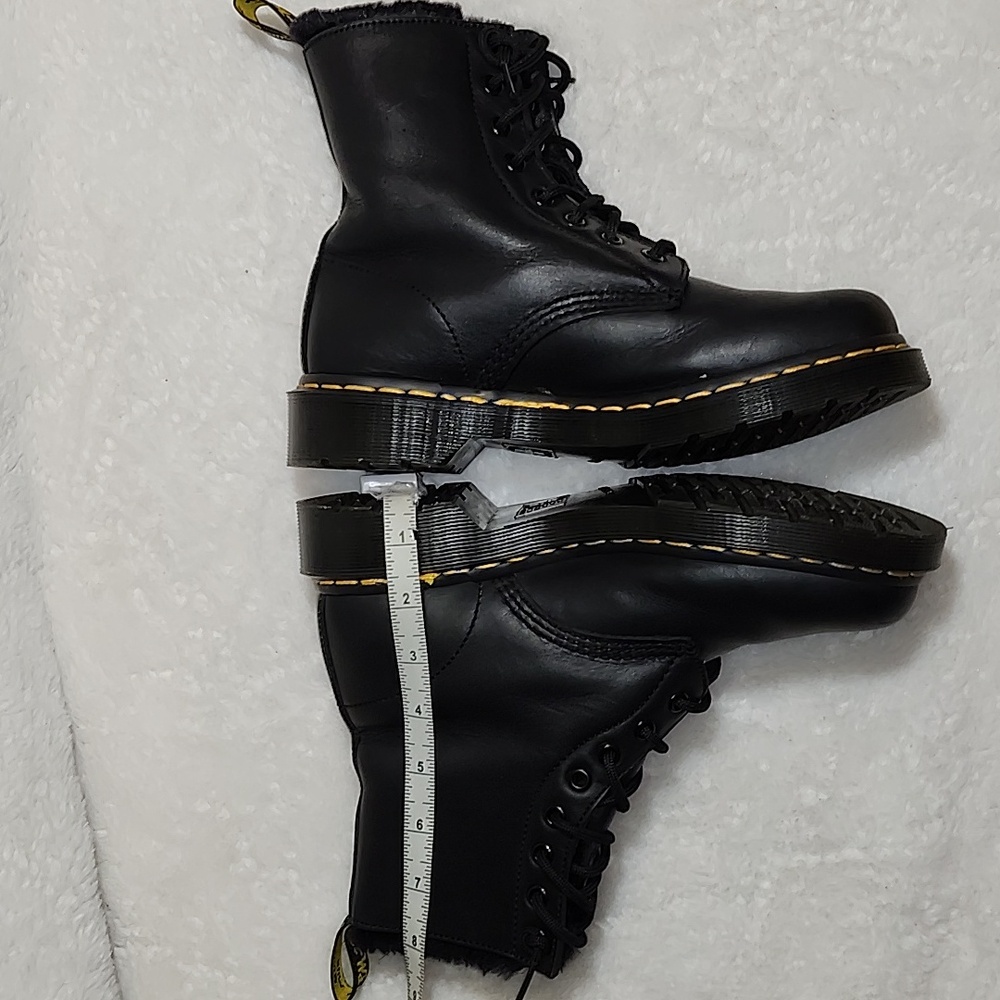 Dr. Martens Women's Serena Faux Fur Lined Black Learger Boots US Size 7 - Picture 11 of 16